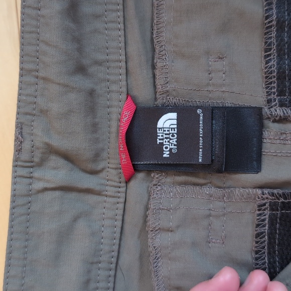 North Face women's convertible hiking pants - Picture 4 of 5